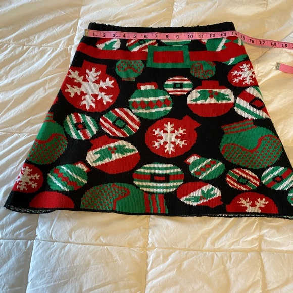 Gold Skirts 525 Christmas Skirt Size L Poshmark